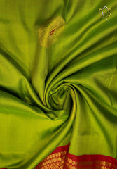 Gadwal Pattu - Fresh Green & Red