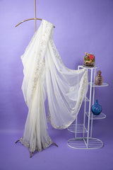 Fancy falling Organza - Creamish Milk