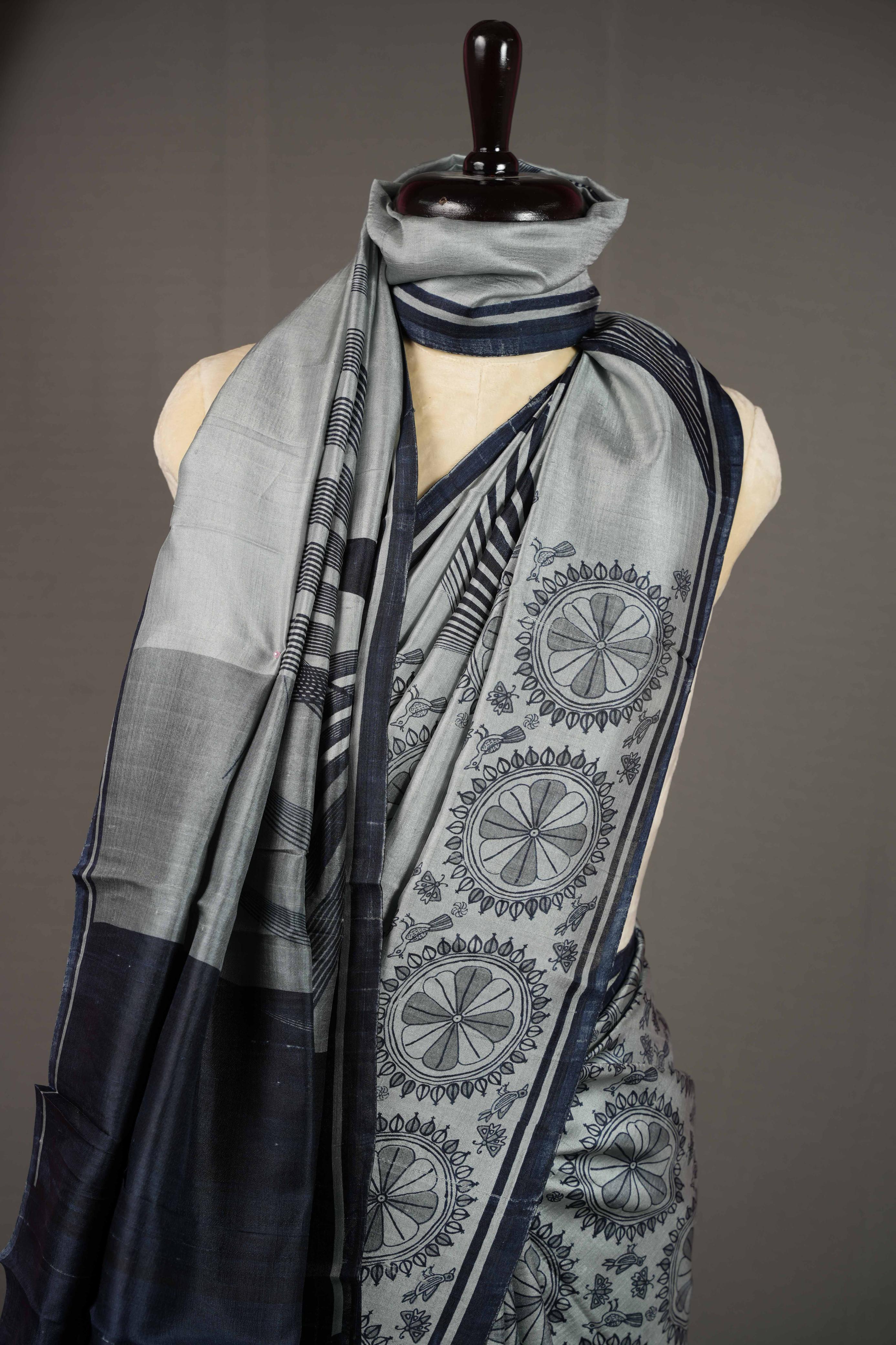 Soft Silk - Grey & Black