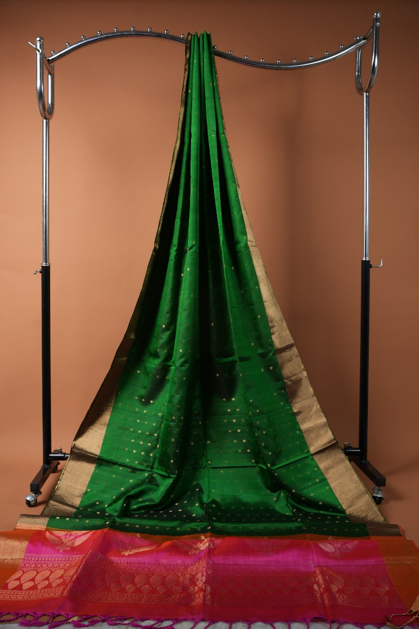 Lightweight Pattu - Bottle Green